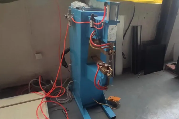 Spot Welder used for metal assembly